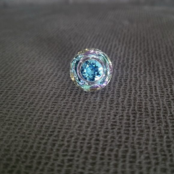 Sterling Silver🤍 Spherical Crystal  Ring💍 - NWOT - Picture 16 of 16